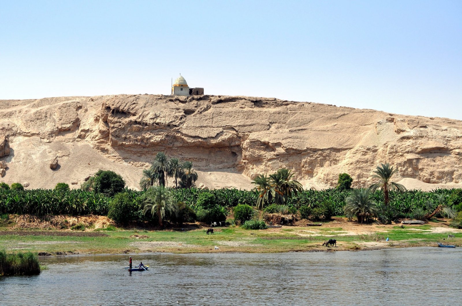Is Luxor worth it as a day trip from Hurghada?